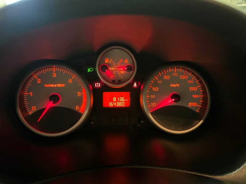 PEUGEOT 206+ 1.4 HDI 70CH BLUE LION TRENDY