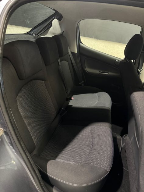 PEUGEOT 206+ 1.4 HDI 70CH BLUE LION TRENDY