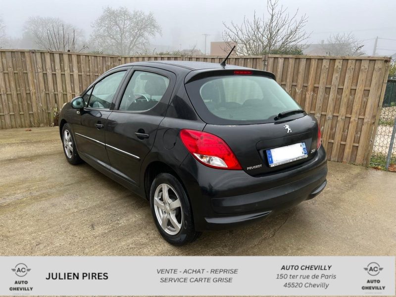 PEUGEOT 207  2012
