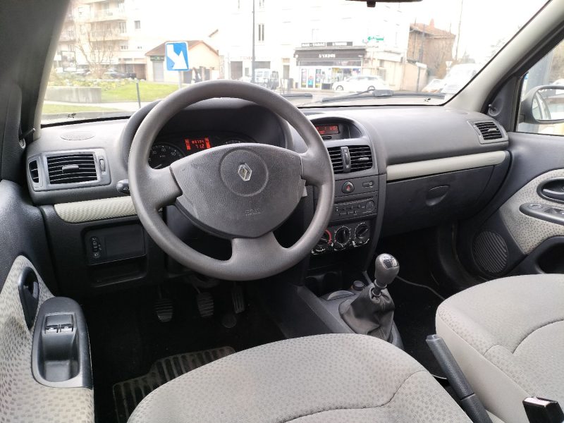 RENAULT CLIO 2006