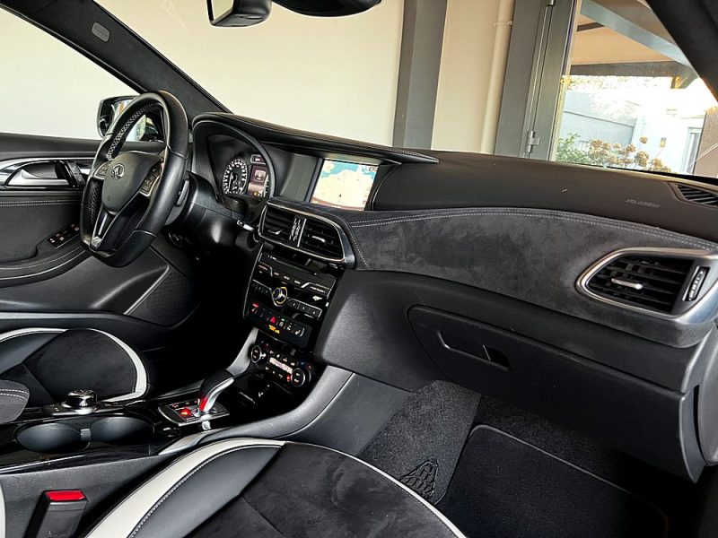 INFINITIQ30 S 2.0 T 211 CV AWD DCT SPORT