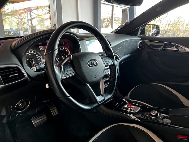 INFINITIQ30 S 2.0 T 211 CV AWD DCT SPORT