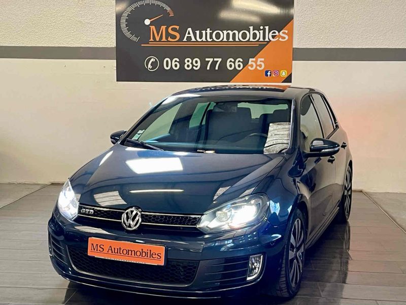 VOLKSWAGEN GOLF 2010