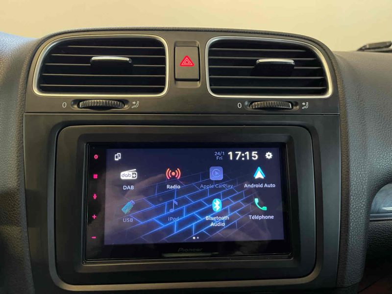 VOLKSWAGEN GOLF 2010