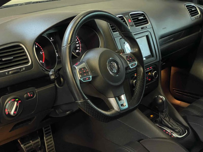 VOLKSWAGEN GOLF 2010