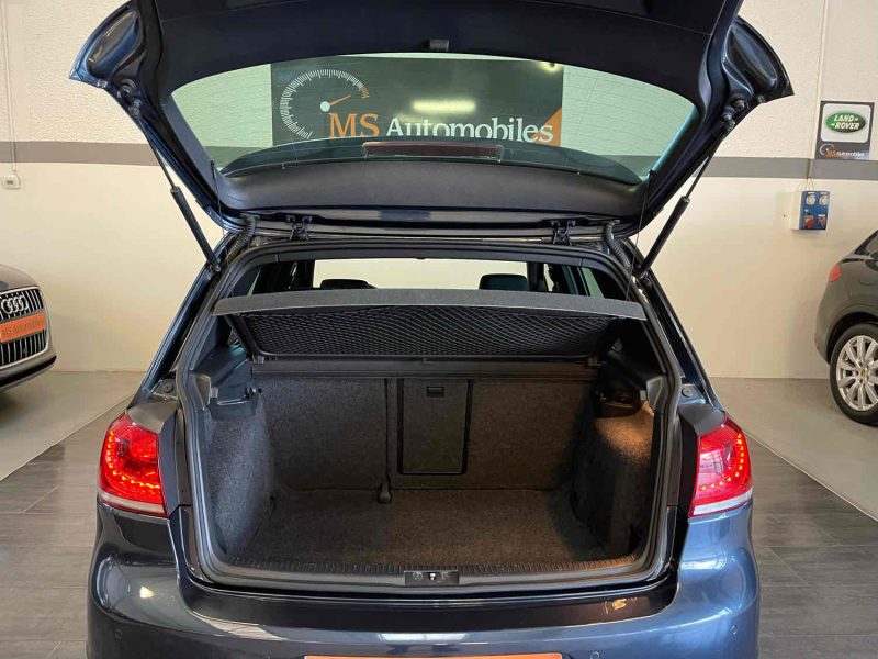 VOLKSWAGEN GOLF 2010