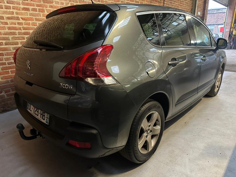 PEUGEOT 3008 1.6 HDi 115Cv Business Pack 2014