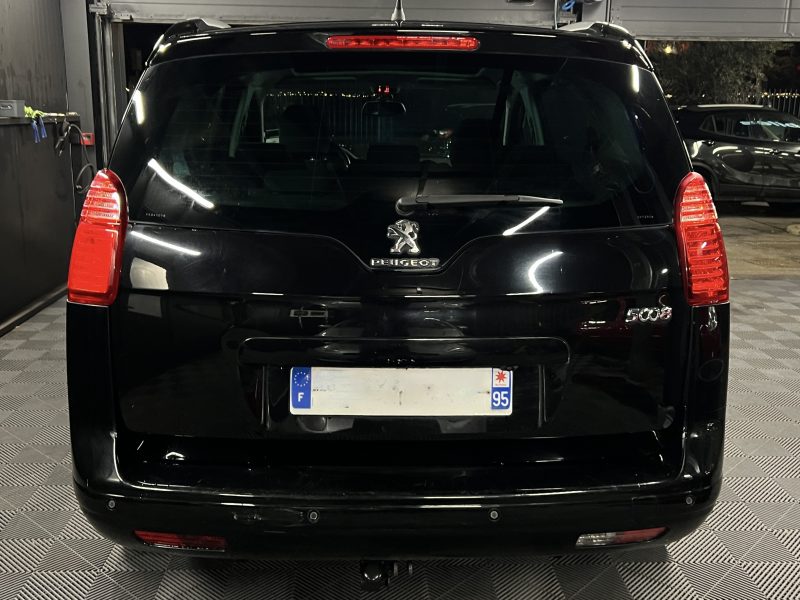 PEUGEOT 5008 PHASE 2 ALLURE 1.6 THP 165 Cv 7 PLACES BOITE AUTO GPS TOIT PANO ATTELAGE Garantie 1 an