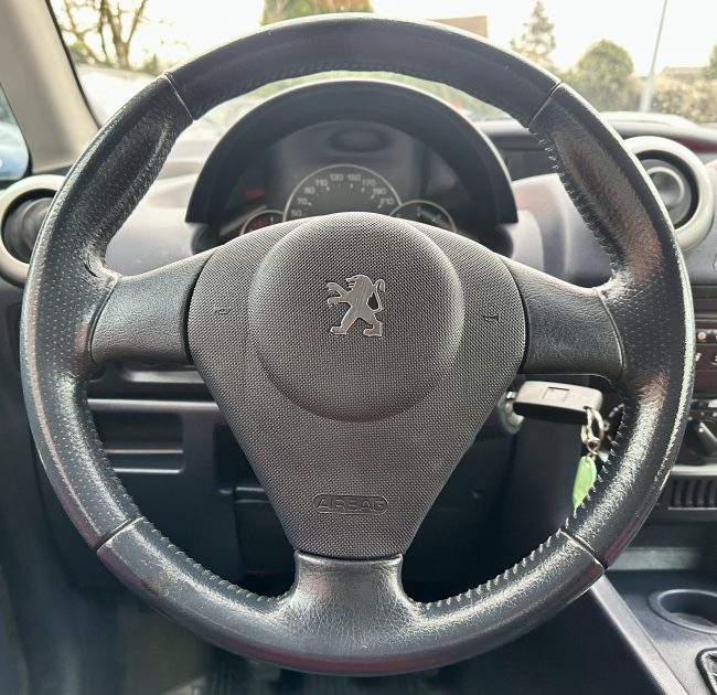 PEUGEOT 1007 1.4L HDi 68Ch *TRENDY* / REVISEE&GARANTIE