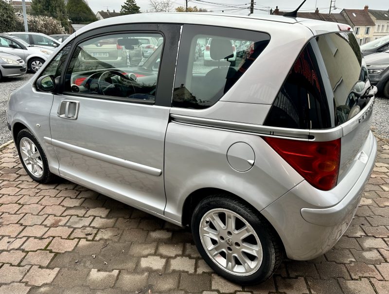 PEUGEOT 1007 1.4L HDi 68Ch *TRENDY* / REVISEE&GARANTIE