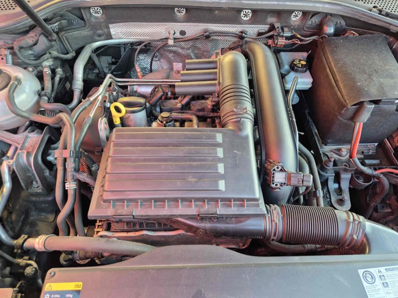 VOLKSWAGEN GOLF 2014