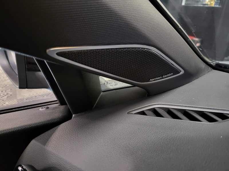 VOLKSWAGEN GOLF VIII 2.0 TDI 200cv GTD TOIT OUVRANT / HARMAN KARDON / SELLERIE CUIR + ELECTRIQUE + C