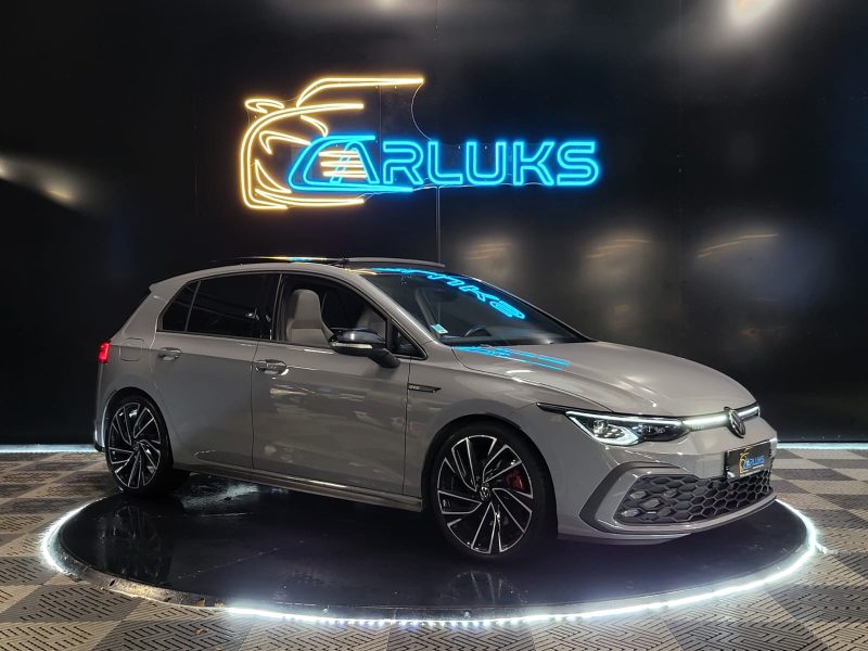 VOLKSWAGEN GOLF VIII 2.0 TDI 200cv GTD TOIT OUVRANT / HARMAN KARDON / SELLERIE CUIR + ELECTRIQUE + C