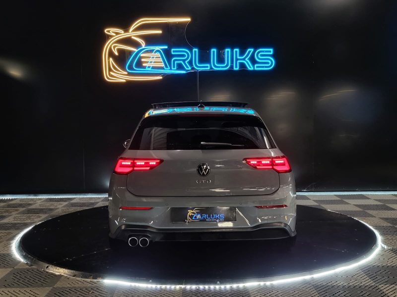 VOLKSWAGEN GOLF VIII 2.0 TDI 200cv GTD TOIT OUVRANT / HARMAN KARDON / SELLERIE CUIR + ELECTRIQUE + C