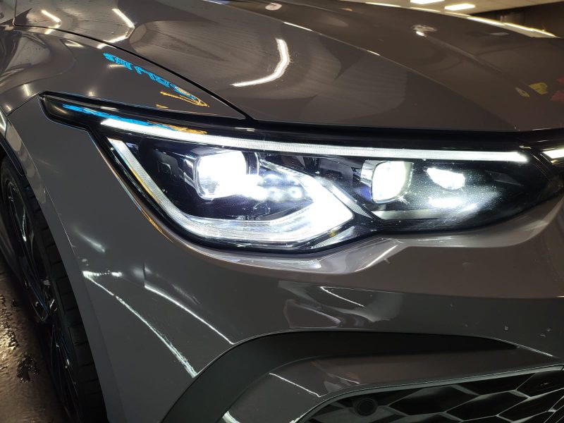 VOLKSWAGEN GOLF VIII 2.0 TDI 200cv GTD TOIT OUVRANT / HARMAN KARDON / SELLERIE CUIR + ELECTRIQUE + C