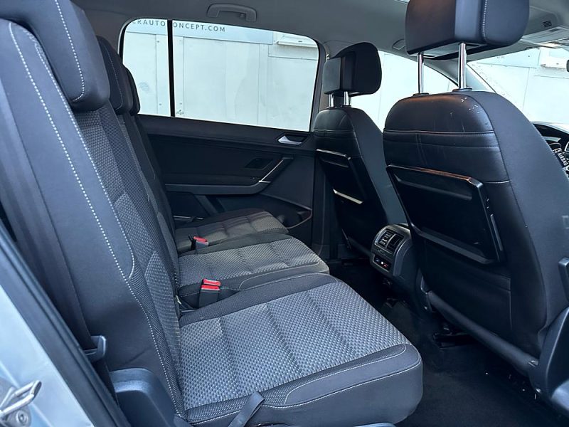 VOLKSWAGEN TOURAN 2016