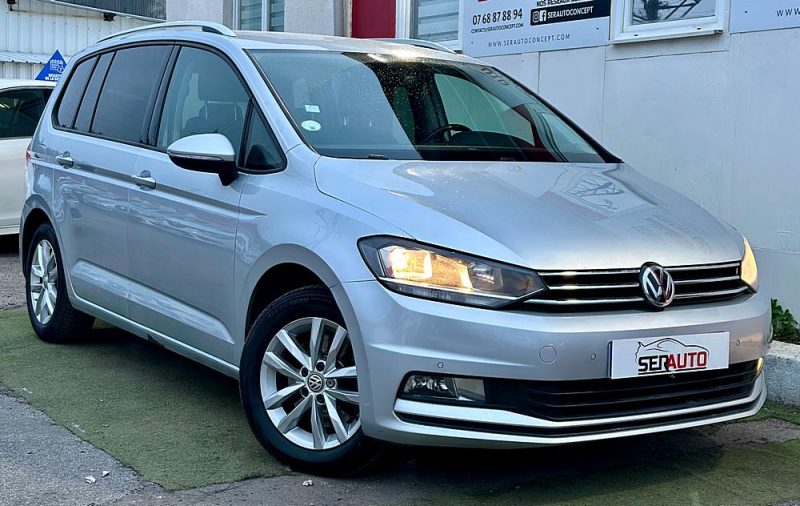 VOLKSWAGEN TOURAN 2016