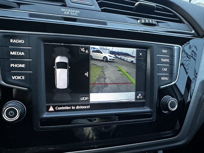 VOLKSWAGEN TOURAN 2016