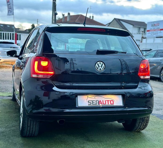 VOLKSWAGEN POLO 2010