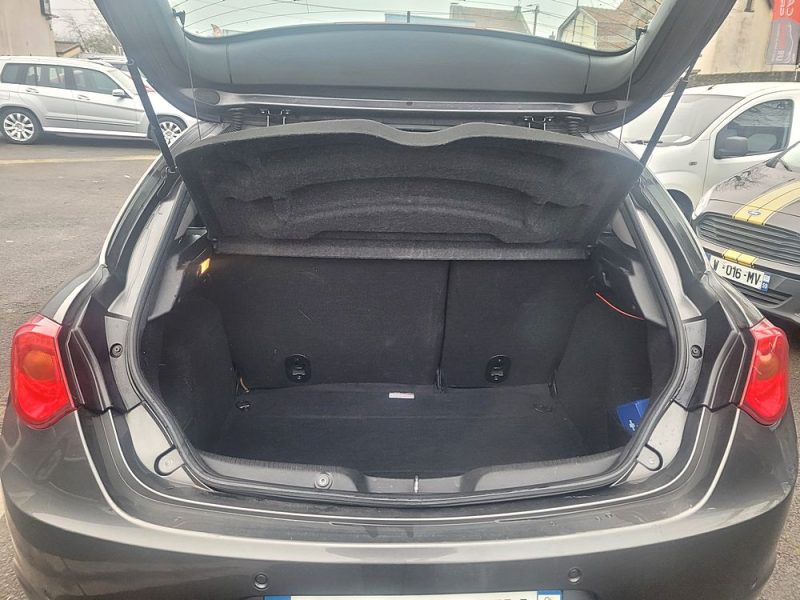 ALFA ROMEO  GIULIETTA  2014