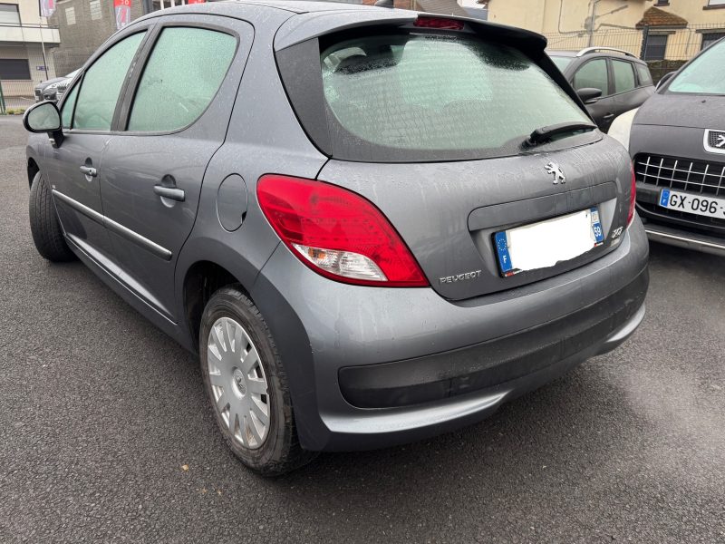 PEUGEOT 207 2010