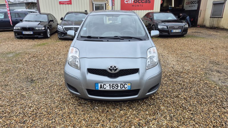 TOYOTA YARIS 2009