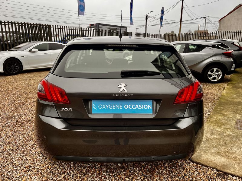 PEUGEOT 308 1.2 Turbo 110ch Active 08/2019