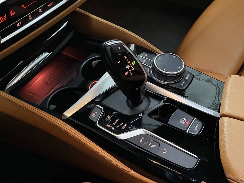 BMW SERIE 5 530e Hybrid 292cv M-Sport Boîte Auto Steptronic8