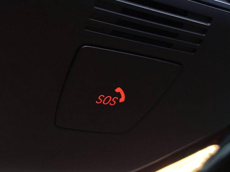 BMW SERIE 5 530e Hybrid 292cv M-Sport Boîte Auto Steptronic8