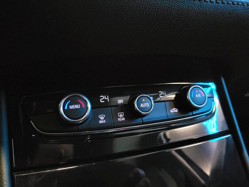 OPEL GRANDLAND X 1.6 Turbo Hybrid 220Ch ELITE