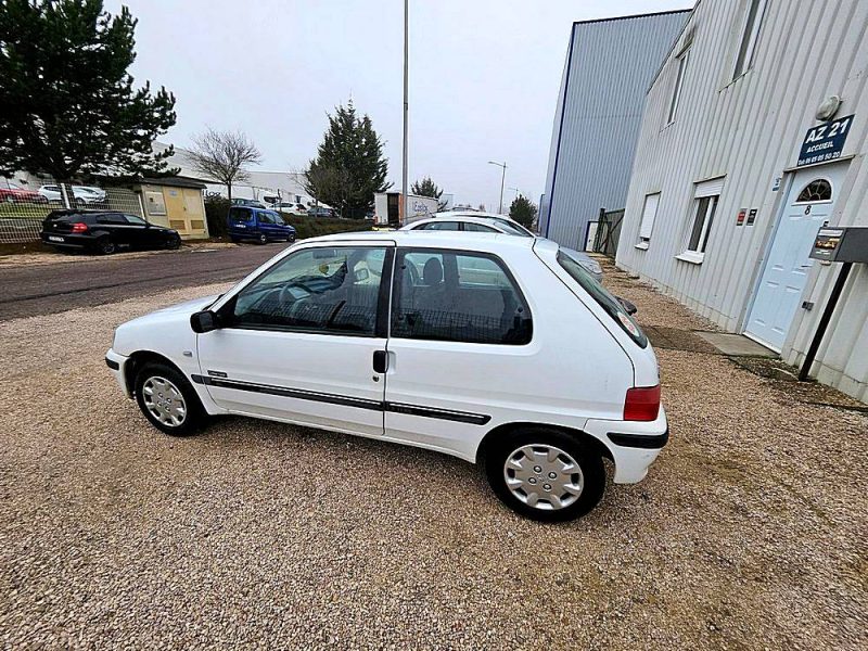 PEUGEOT 106 2000