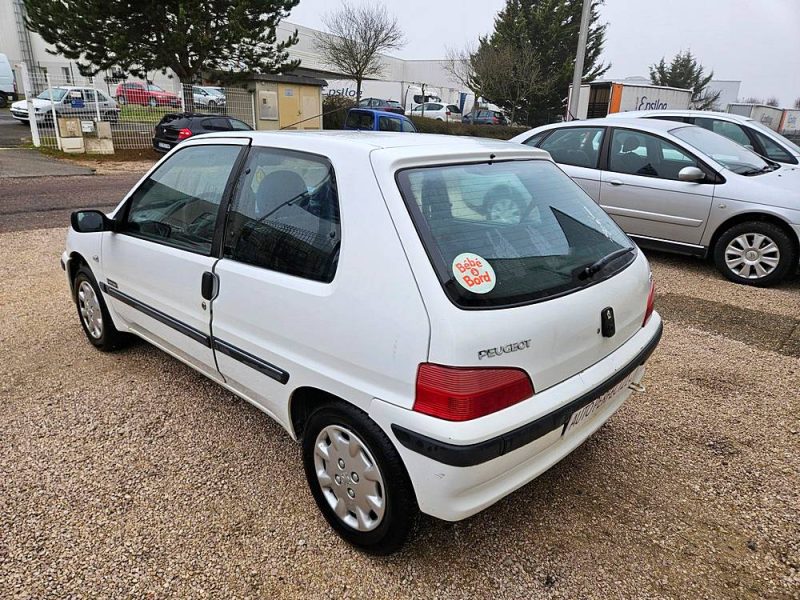PEUGEOT 106 2000