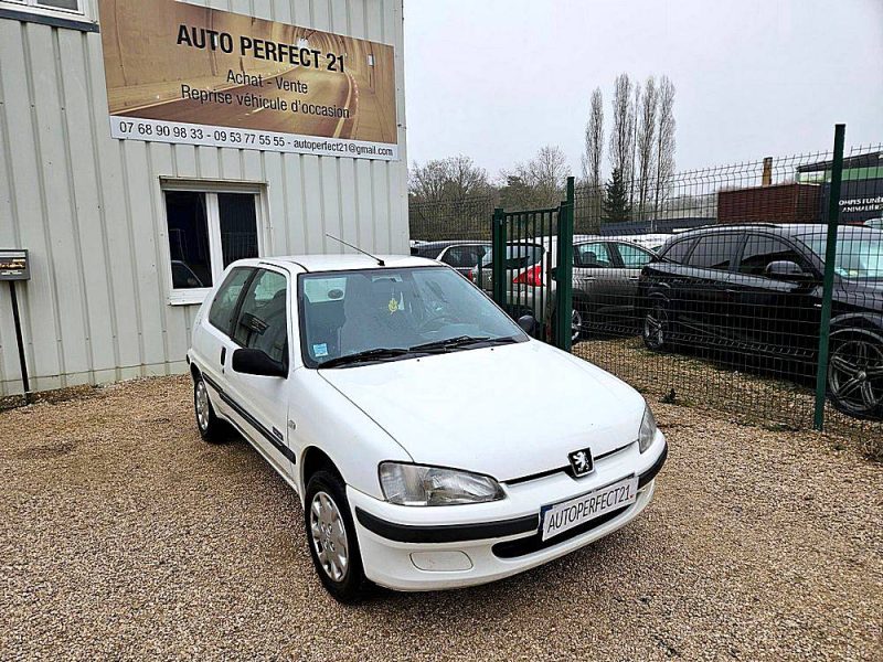 PEUGEOT 106 2000
