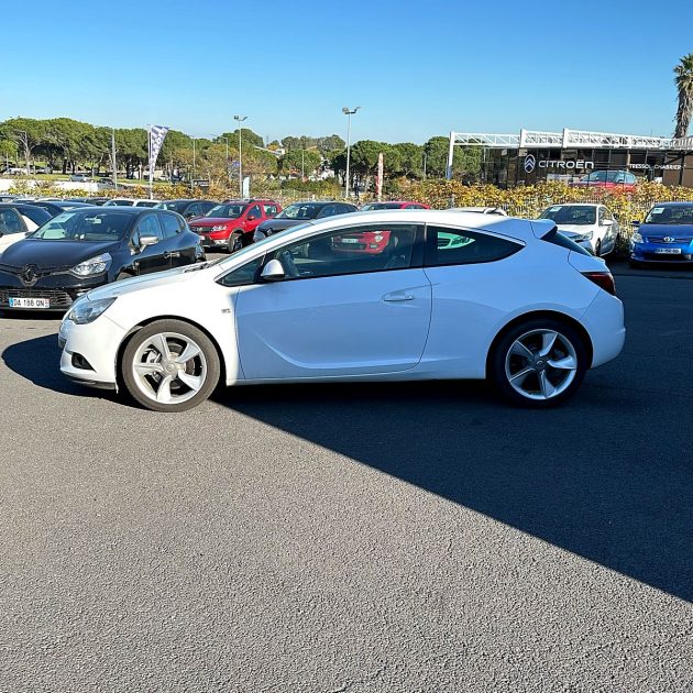 OPEL ASTRA GTC 1.7 CDTI 130ch 2014