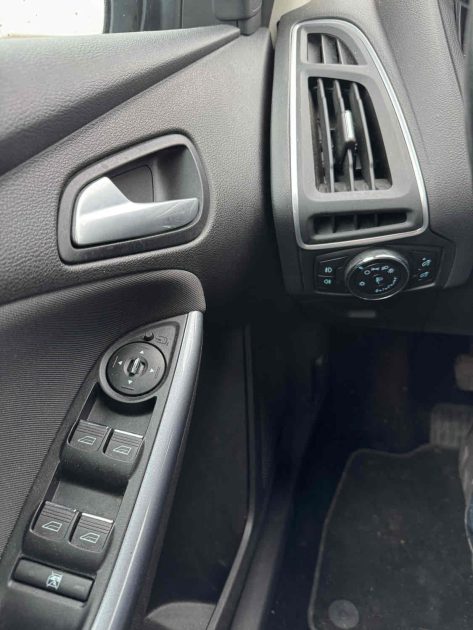 FORD FOCUS SW 1.6 TDCi 115Ch 2013