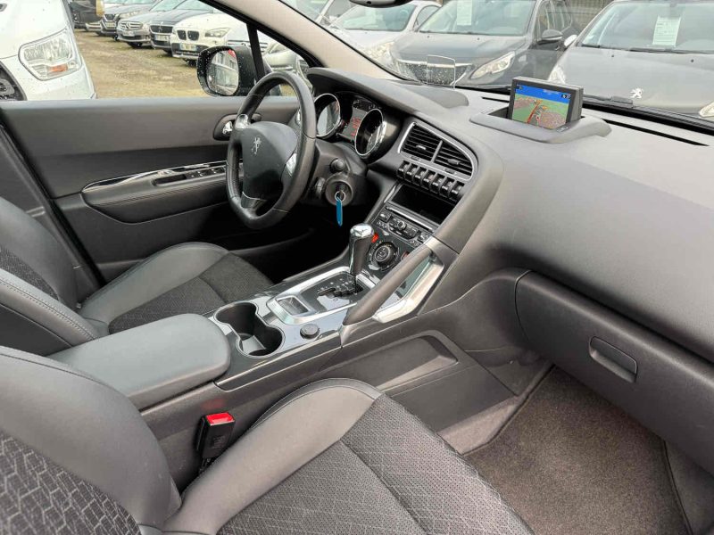 PEUGEOT 3008 1.6 HDi 120CH ALLURE EAT6 2016