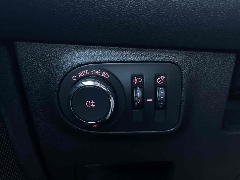 OPEL ADAM 1.4 87 CH BLACK EDITION GARANTIE 6 MOIS