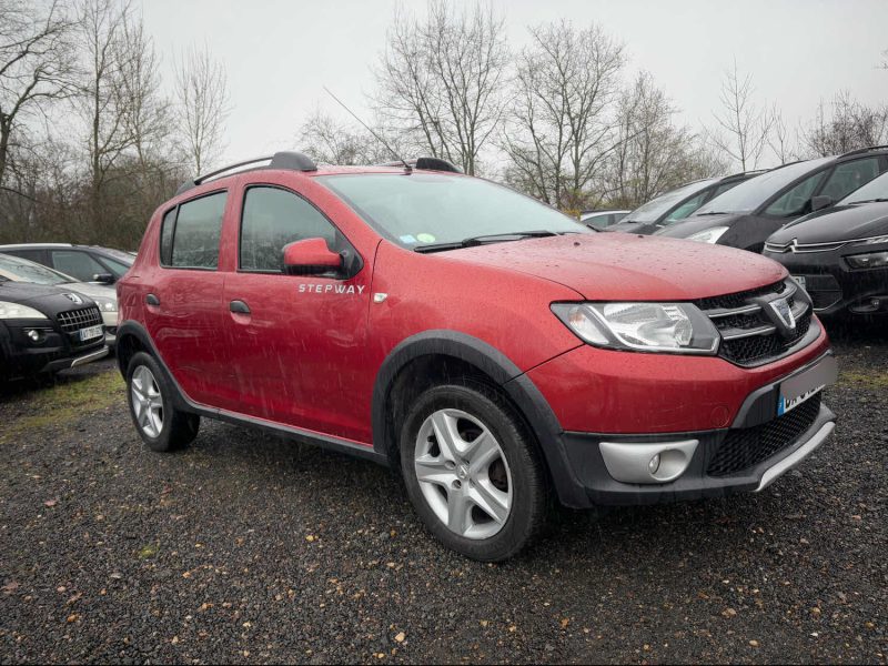 DACIA SANDERO 2013