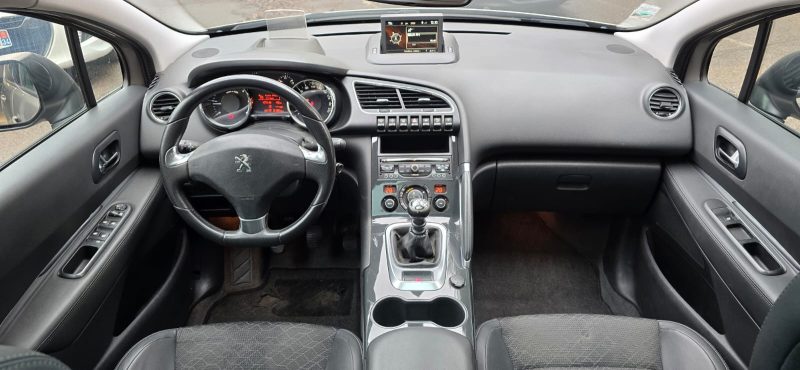 Peugeot 3008 1.6l Blue-HDI 120ch ALLURE, *Crit'Air 2*, *Toit panoramique*, *AFF Tête haute*;*Entreti