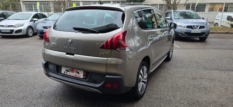 Peugeot 3008 1.6l Blue-HDI 120ch ALLURE, *Crit'Air 2*, *Toit panoramique*, *AFF Tête haute*;*Entreti