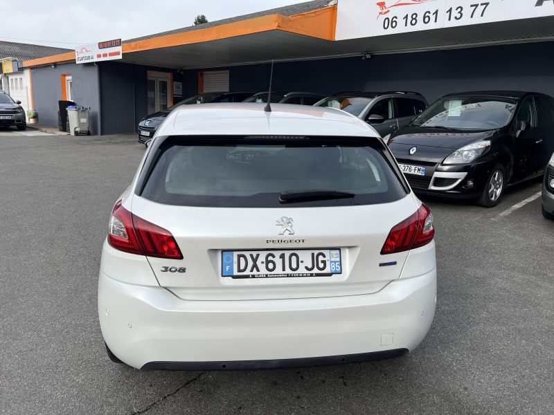 PEUGEOT 308 2015