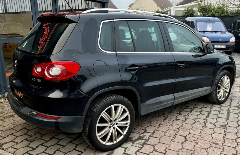 VOLKSWAGEN TIGUAN 2.0L TDI 140Ch ConfortLine 4Motion (4x4) / Révisée&Garantie