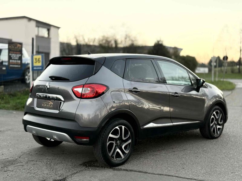 RENAULT CAPTUR 1.5 DCI 90 SL HELLY HANSEN EDC
