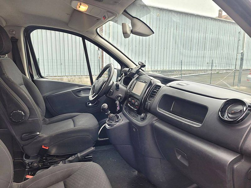 OPEL  VIVARO  2017