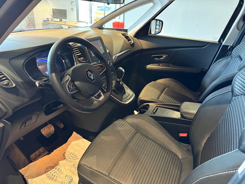RENAULT GRAND SCENIC  2020