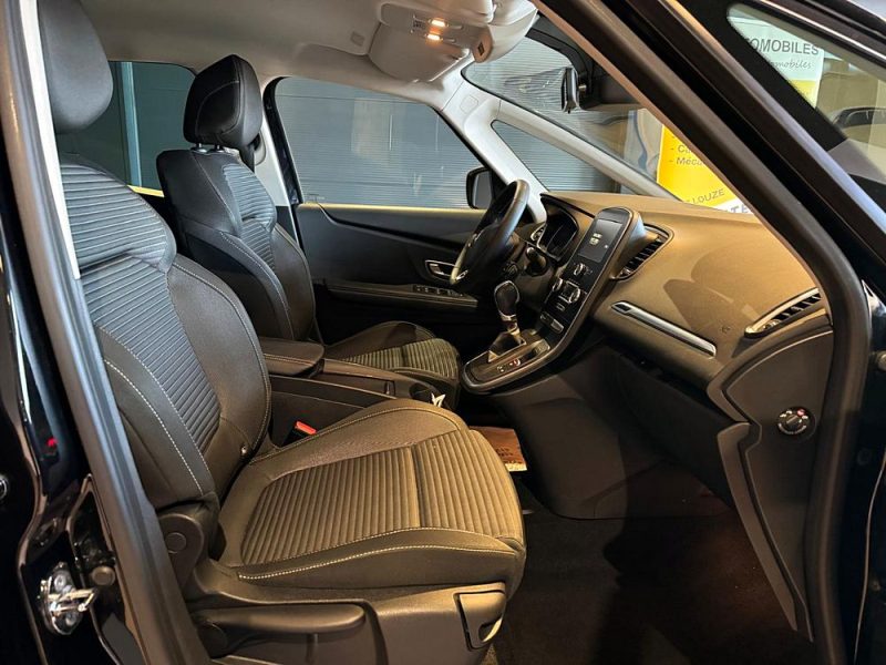 RENAULT GRAND SCENIC  2020