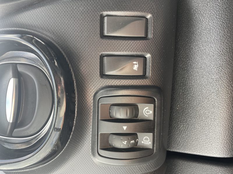 RENAULT TRAFIC III 2.0 dCi 145Ch L1H1