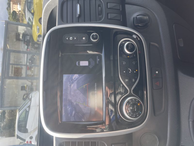 RENAULT TRAFIC III 2.0 dCi 145Ch L1H1