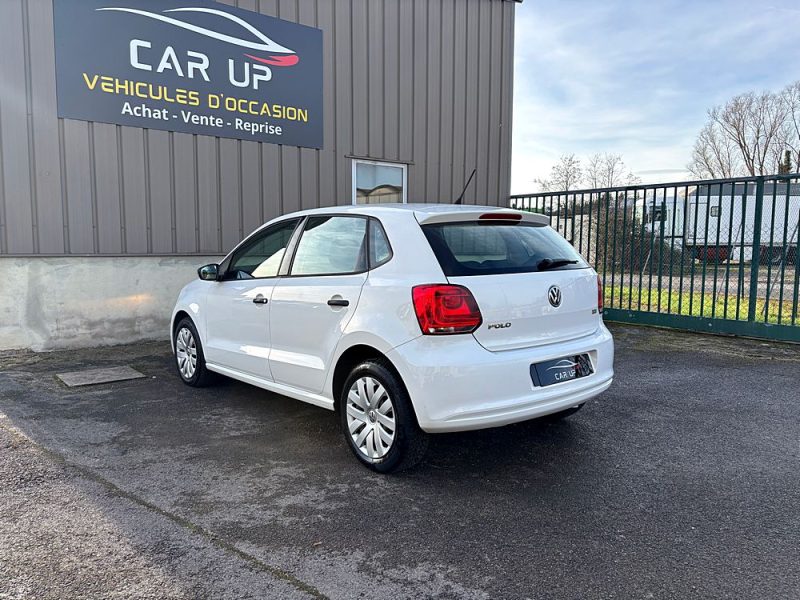 VOLKSWAGEN POLO 2014
