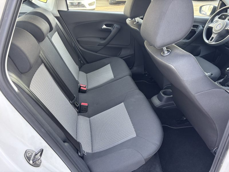 VOLKSWAGEN POLO 2014